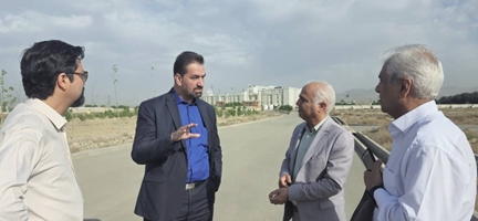 بازدید معاون تحقیقات و فناوری دانشگاه و رئیس پارک علم وفناوری دانشگاه علوم پزشکی تهران از زمین پارک علم و فناوری سلامت شهید سلیمانی واقع در منطقه 18 تهران